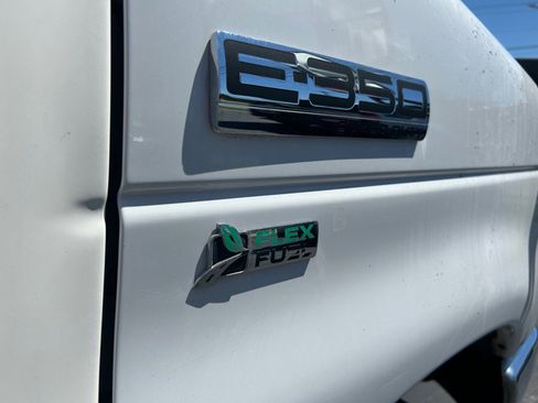 Used 2015 Ford E-350 and Econoline 350 Super Duty image 31