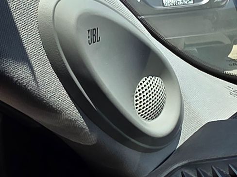 Used 2022 Toyota Highlander Limited image 50