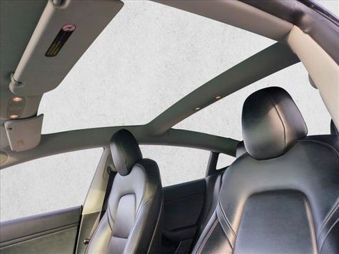 Used 2019 Tesla Model 3 Mid Range image 15