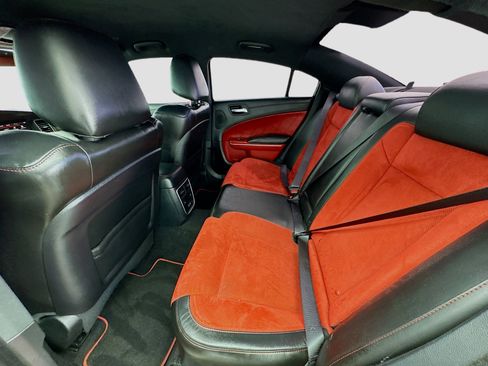 Used 2020 Dodge Charger Scat Pack w/ Dynamics Package RWD image 15