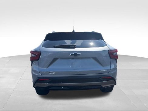 Used 2024 Chevrolet Trax ACTIV FWD image 4