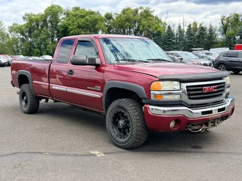 Used 2004 GMC Sierra 2500 SLT w/ Heavy-Duty Power Package AWD/4WD image 7