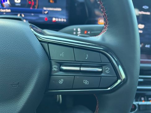 Used 2024 Chevrolet Traverse RS w/ LPO, Floor Liner Package image 22