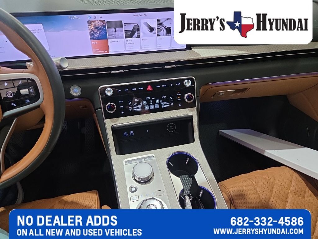 Certified 2025 Genesis GV80 3.5T Prestige AWD/4WD image 13