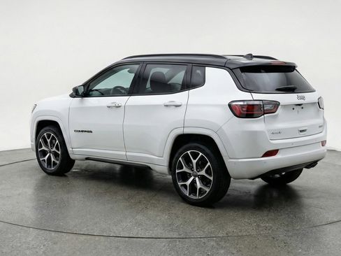 Used 2025 Jeep Compass Limited AWD/4WD image 6