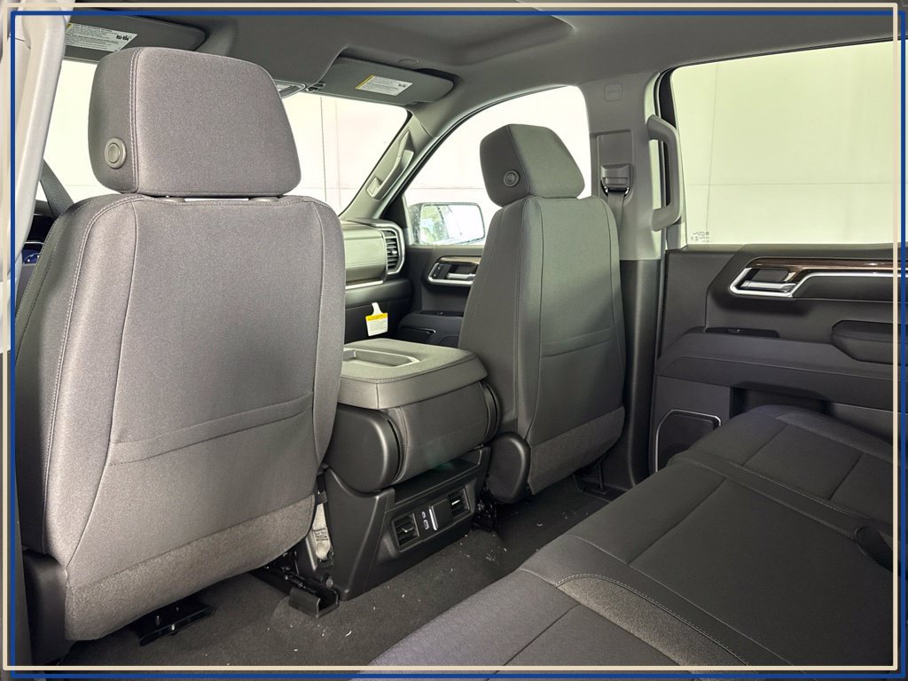 New 2026 Chevrolet Silverado 1500 RST AWD/4WD image 35