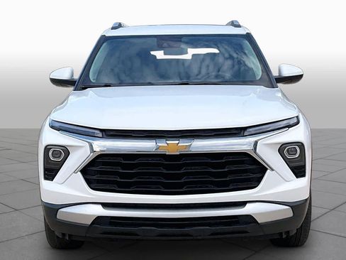 Used 2025 Chevrolet TrailBlazer LT AWD/4WD image 5