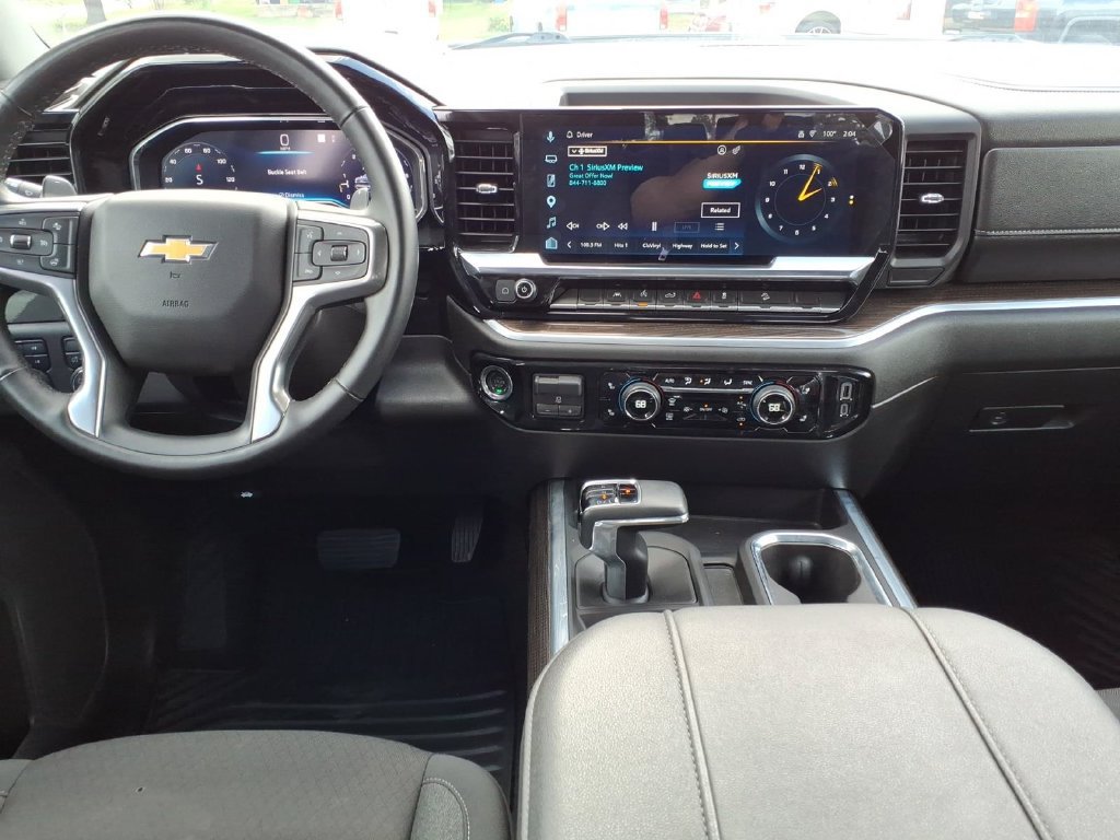 Used 2025 Chevrolet Silverado 1500 LT w/ Z71 Off-Road Package AWD/4WD image 15