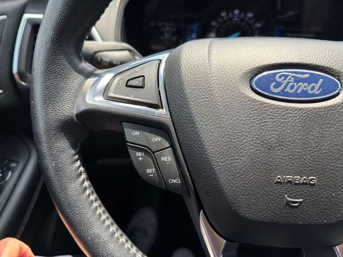 Used 2023 Ford Edge Titanium AWD/4WD image 20