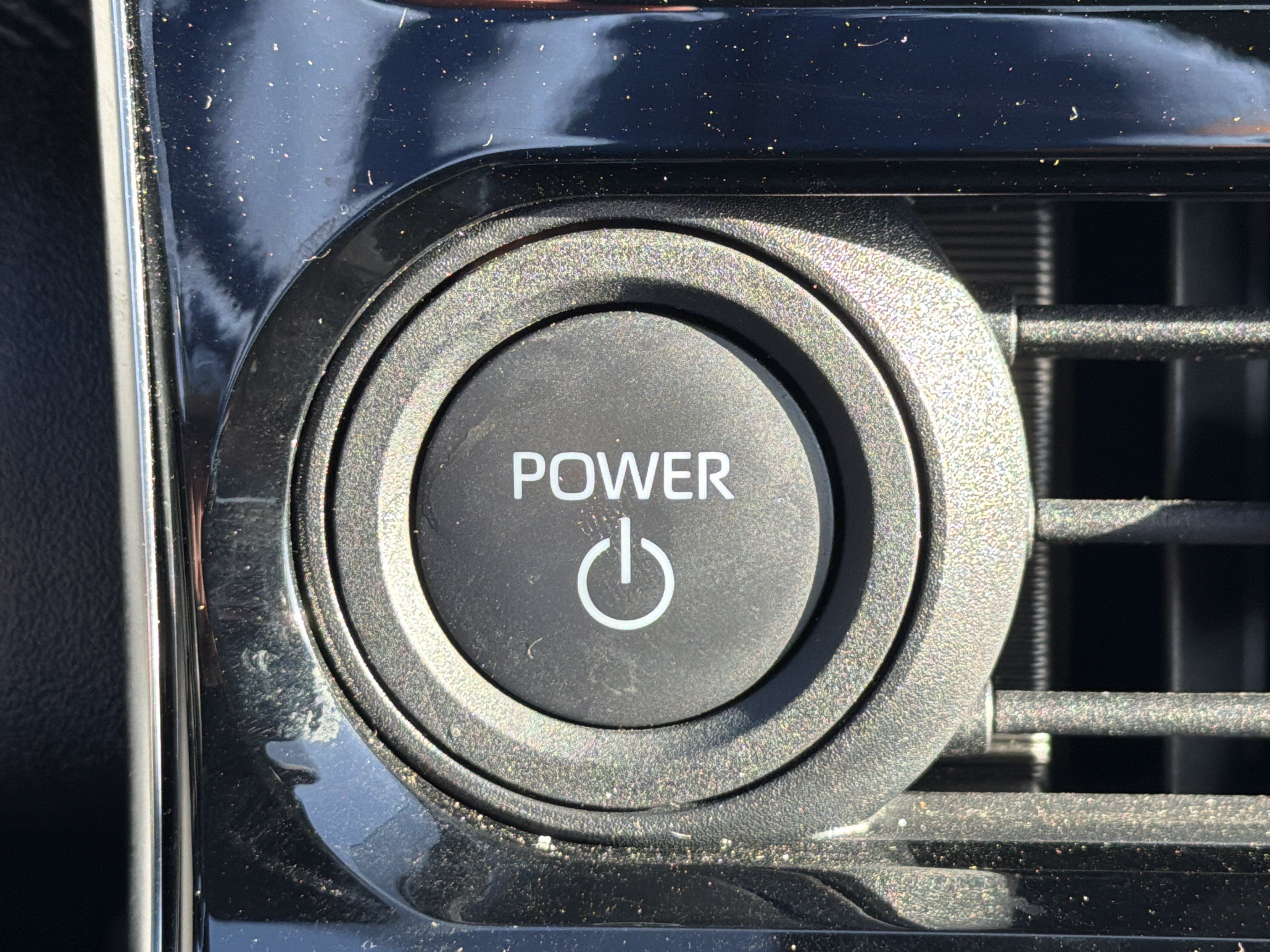 Certified 2023 Subaru Solterra AWD image 18
