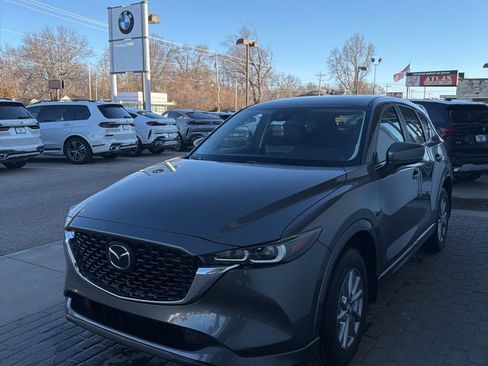 New 2025 MAZDA CX-5 AWD 2.5 S w/ Select Package image 3