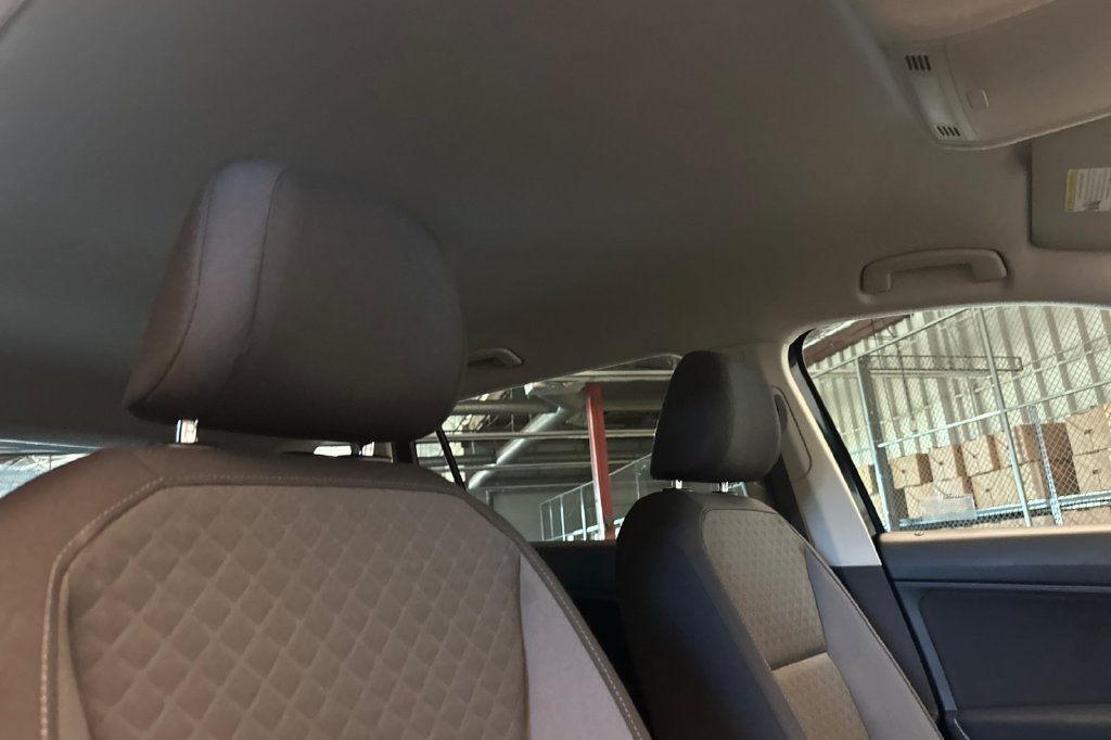 Used 2019 Volkswagen Tiguan S w/ 3rd Row Seat Package AWD/4WD image 18