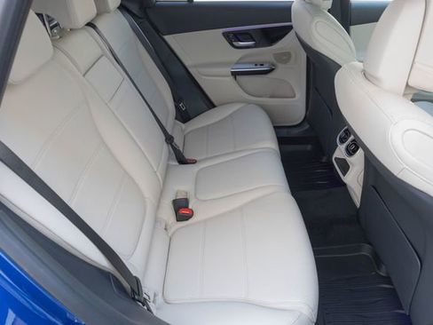 New 2026 Mercedes-Benz GLC 300 4MATIC image 19