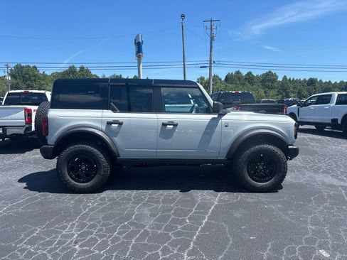 New 2026 Ford Bronco Big Bend w/ Black Diamond Package AWD/4WD image 4