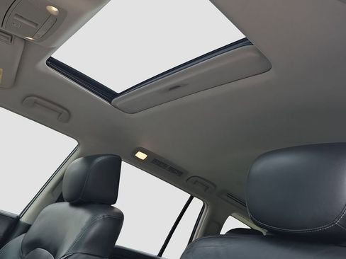 Used 2019 INFINITI QX80 Luxe w/ 22" Wheel Package AWD/4WD image 8