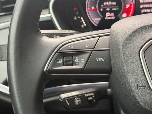 Used 2020 Audi Q3 2.0T Prestige w/ Prestige Package image 32