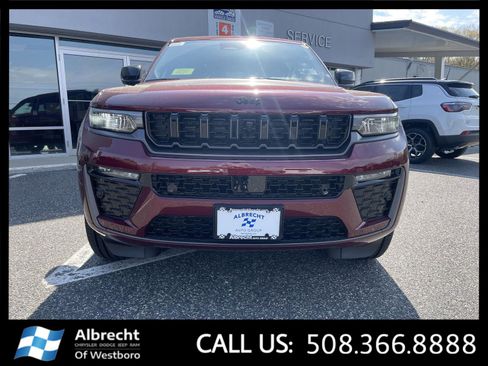 New 2026 Jeep Grand Cherokee L Limited AWD/4WD image 8