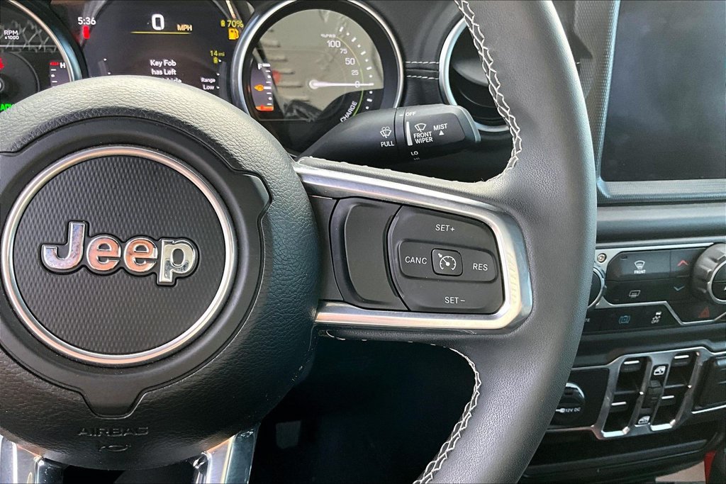 Used 2023 Jeep Wrangler Unlimited Sahara AWD/4WD image 18