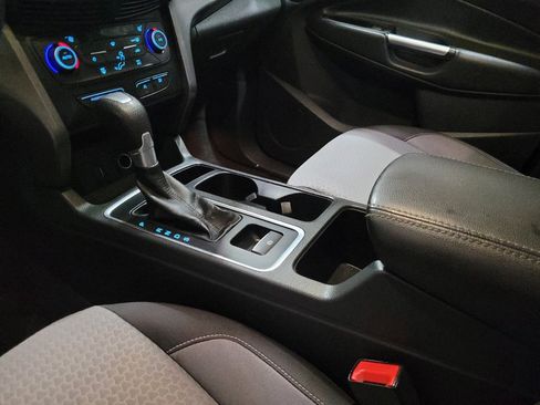 Used 2017 Ford Escape SE AWD/4WD image 26