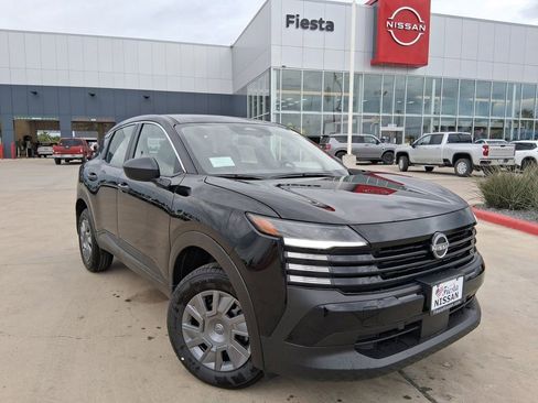 New 2026 Nissan Kicks S image 1