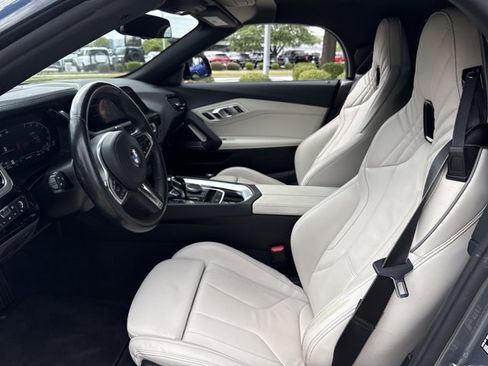 Certified 2023 BMW Z4 sDrive30i w/ Premium Package image 7