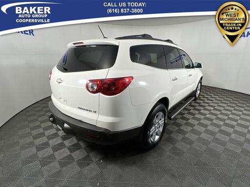Used 2011 Chevrolet Traverse LT w/ LPO, 'HIT The Road' Package image 9