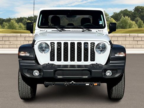 Used 2020 Jeep Gladiator Sport w/ Quick Order Package 24S image 3