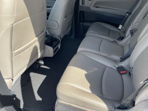 Used 2018 Honda Odyssey EX-L image 14