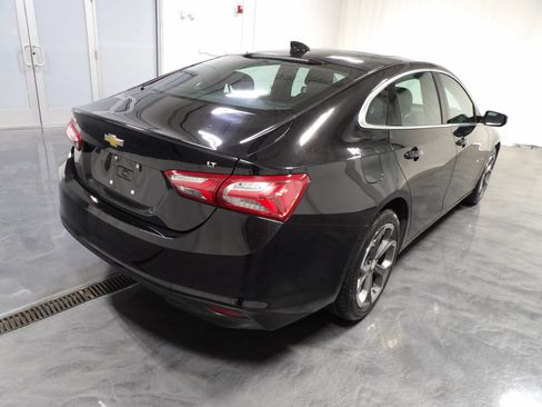 Used 2022 Chevrolet Malibu LT FWD image 4