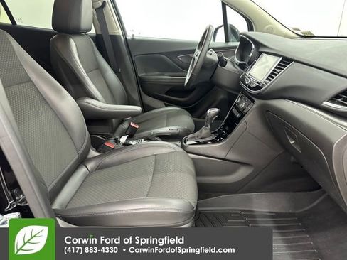 Used 2018 Buick Encore Sport Touring image 10