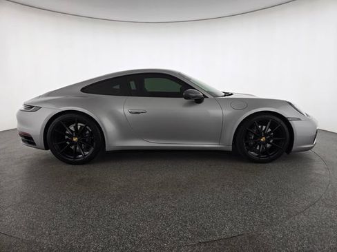 Used 2023 Porsche 911 Carrera T RWD image 6