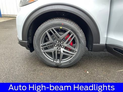 New 2026 Ford Explorer ST-Line AWD/4WD image 23