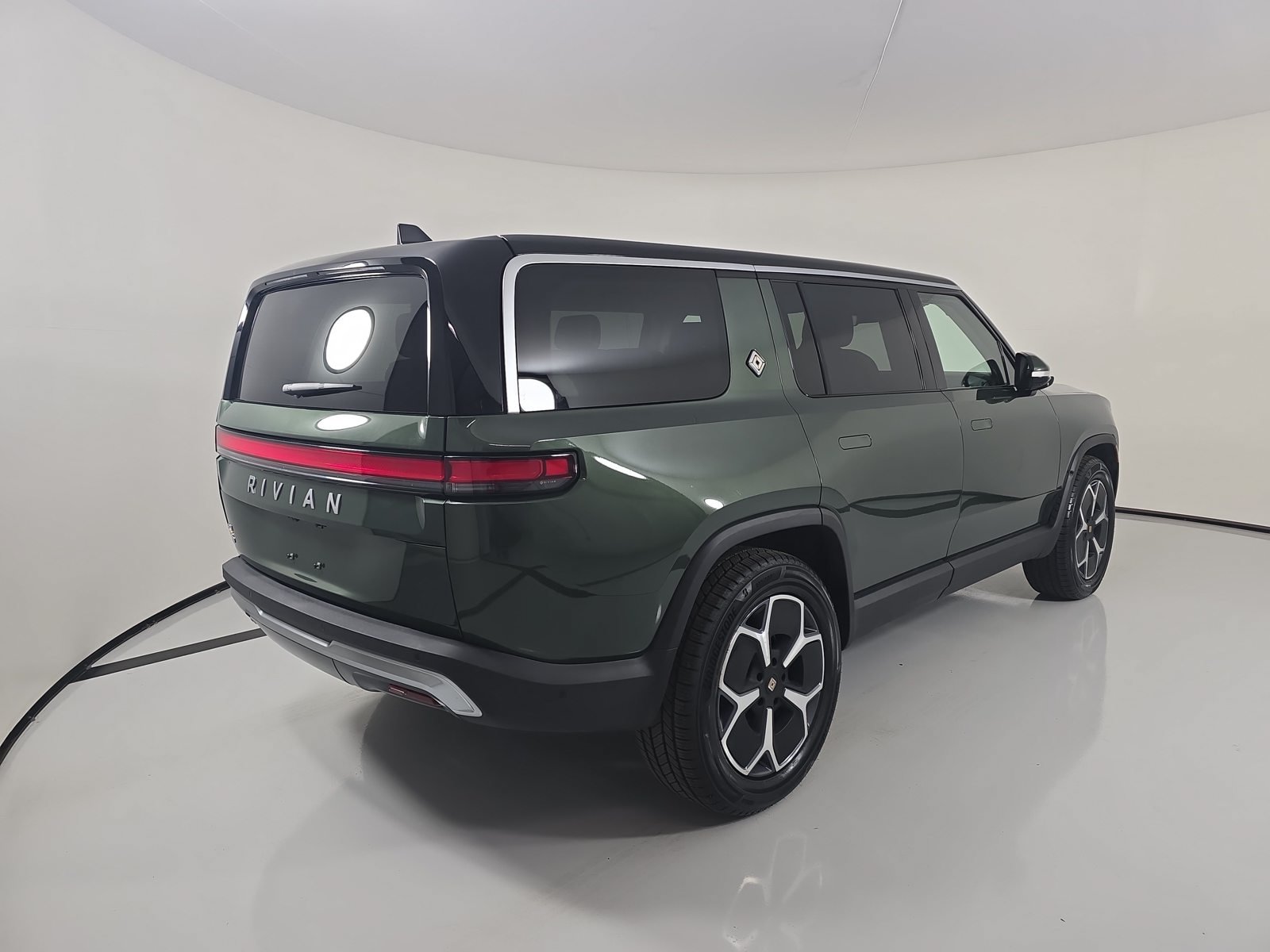 Used 2023 Rivian R1S Adventure Quad AWD/4WD image 5