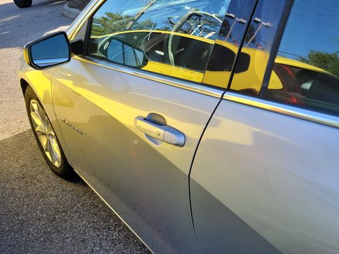 Used 2020 Chevrolet Malibu LT image 25