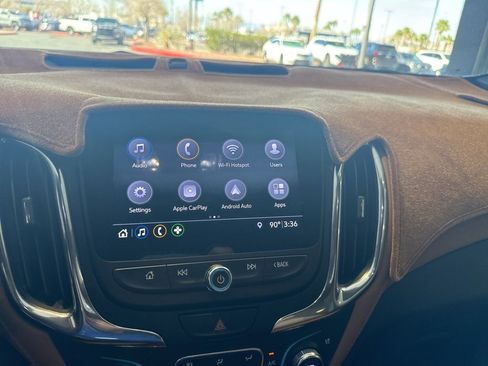 Used 2020 Chevrolet Equinox Premier image 24