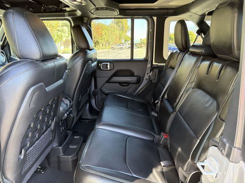 Used 2023 Jeep Wrangler Unlimited Rubicon 4xe image 27