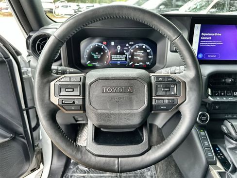 Used 2024 Toyota Land Cruiser image 14