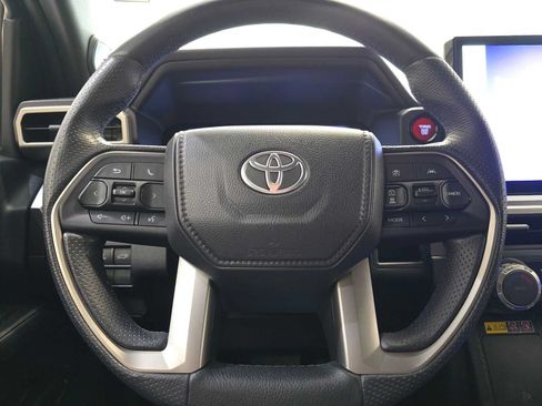 Certified 2025 Toyota 4Runner TRD Off-Road Premium AWD/4WD image 11