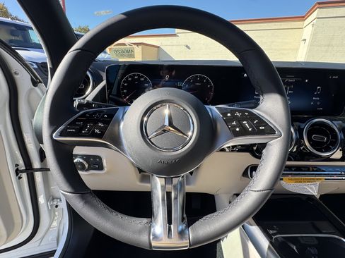 New 2026 Mercedes-Benz GLA 250 image 21