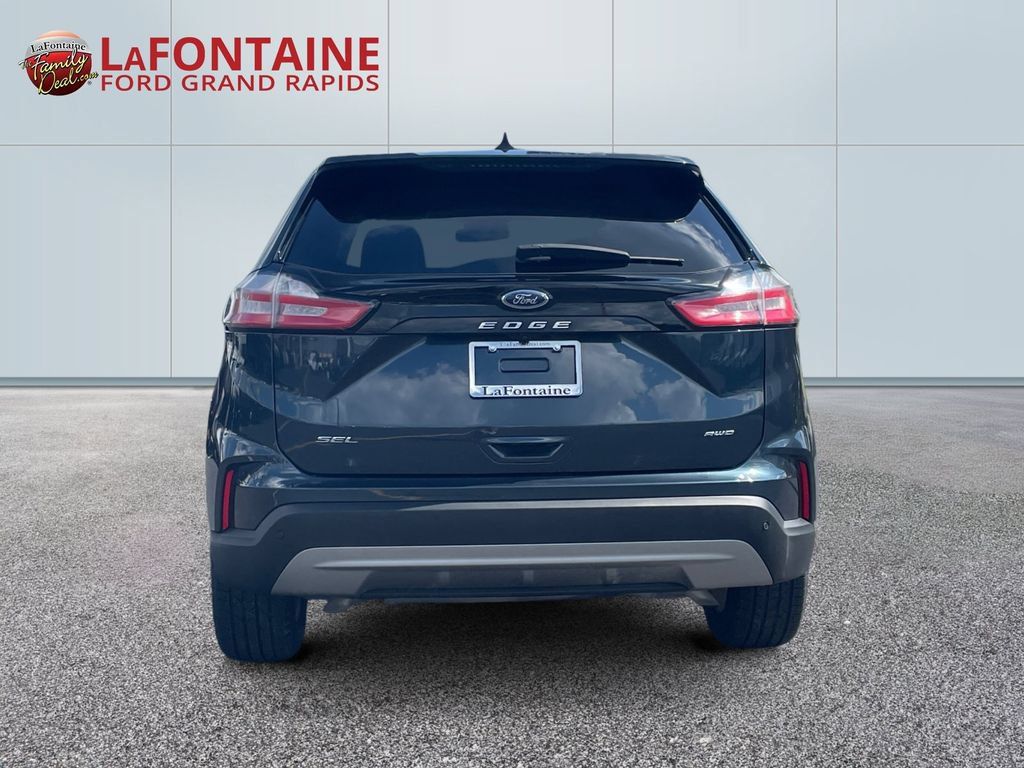 Used 2023 Ford Edge SEL w/ Convenience Package AWD/4WD image 6