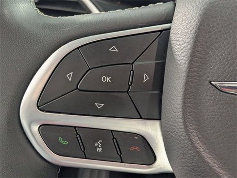 Used 2024 Chrysler Voyager LX image 15