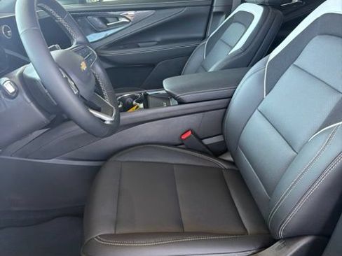 Used 2024 Chevrolet Blazer EV LT AWD/4WD image 19