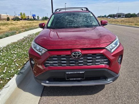 Used 2019 Toyota RAV4 Limited w/ Cold Weather Package AWD/4WD image 8