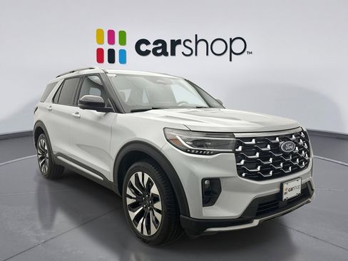 Used 2025 Ford Explorer Platinum w/ LUX Leather Package AWD/4WD image 7
