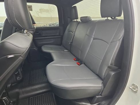 Used 2024 RAM 3500 Tradesman w/ Chrome Appearance Group image 4