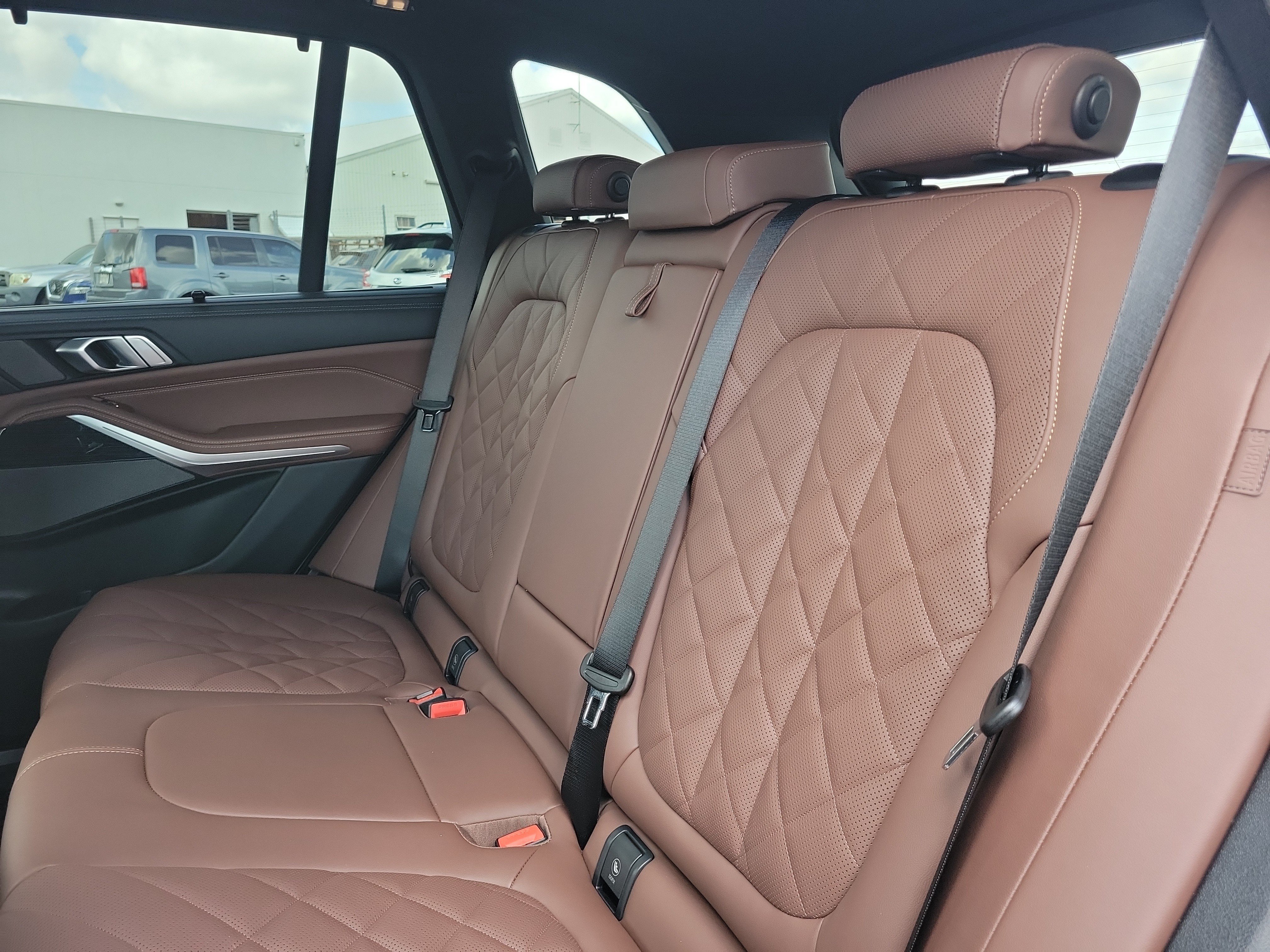 New 2026 BMW X5 xDrive40i w/ Executive Package AWD/4WD image 8