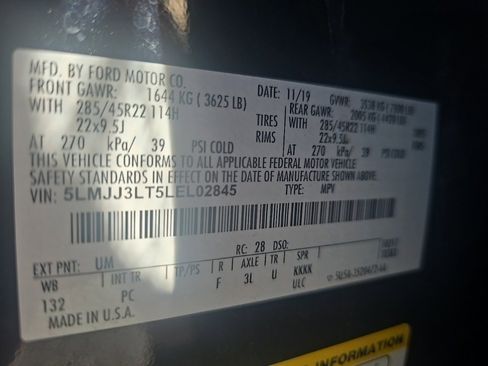 Used 2020 Lincoln Navigator L Reserve w/ Luxury Package image 14