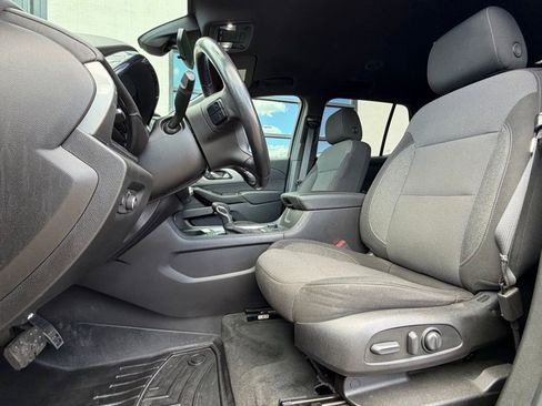 Used 2022 Chevrolet Traverse LT AWD/4WD image 6