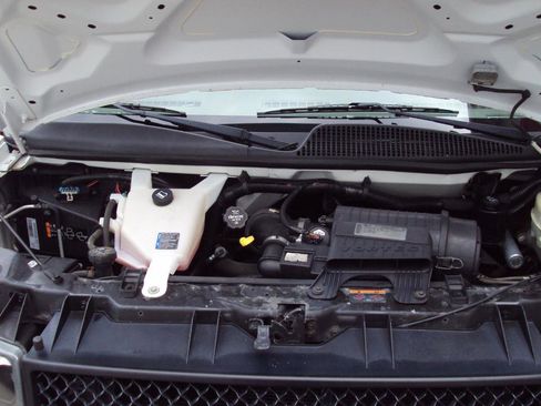 Used 2013 Chevrolet Express 1500 LS AWD/4WD image 26
