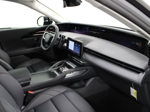New 2026 Lincoln Nautilus Premier AWD/4WD image 29